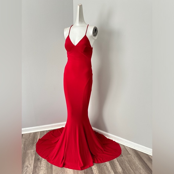 Norma Kamali X REVOLVE Low Back Slip Mermaid Fishtail Gown in Red - Picture 6 of 11